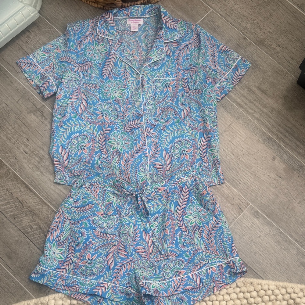 Tommy Bahama Floral Blue woman's Pajamas Sz small